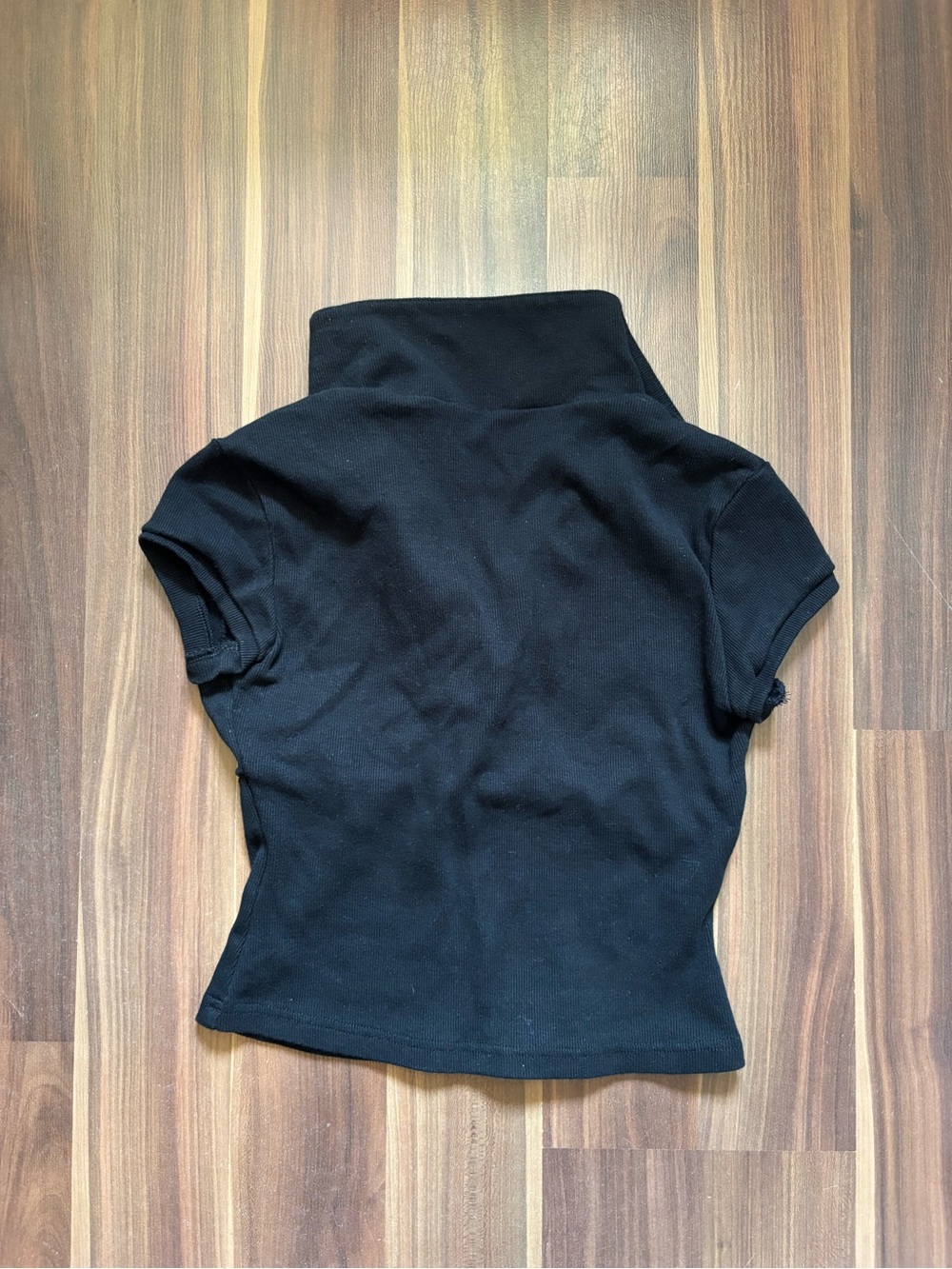 Black Short Sleeve Polo-Style Fitted Top - Picture 2 of 2